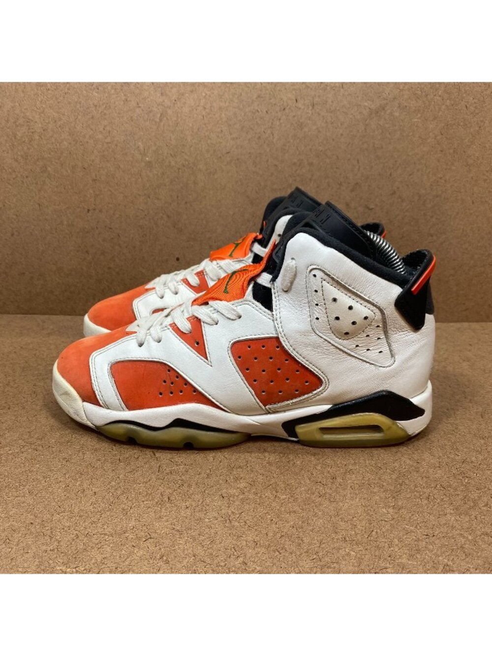 Air Jordan 6 Retro Gatorade White/Orange/Black Youth Sneakers Size 5Y